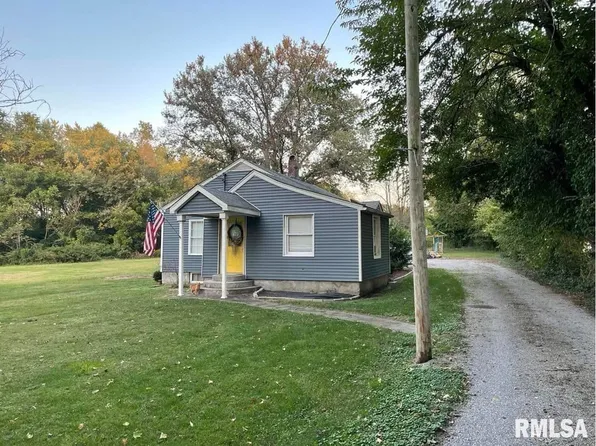 1724 Pershing Rd, West Frankfort, IL 62896