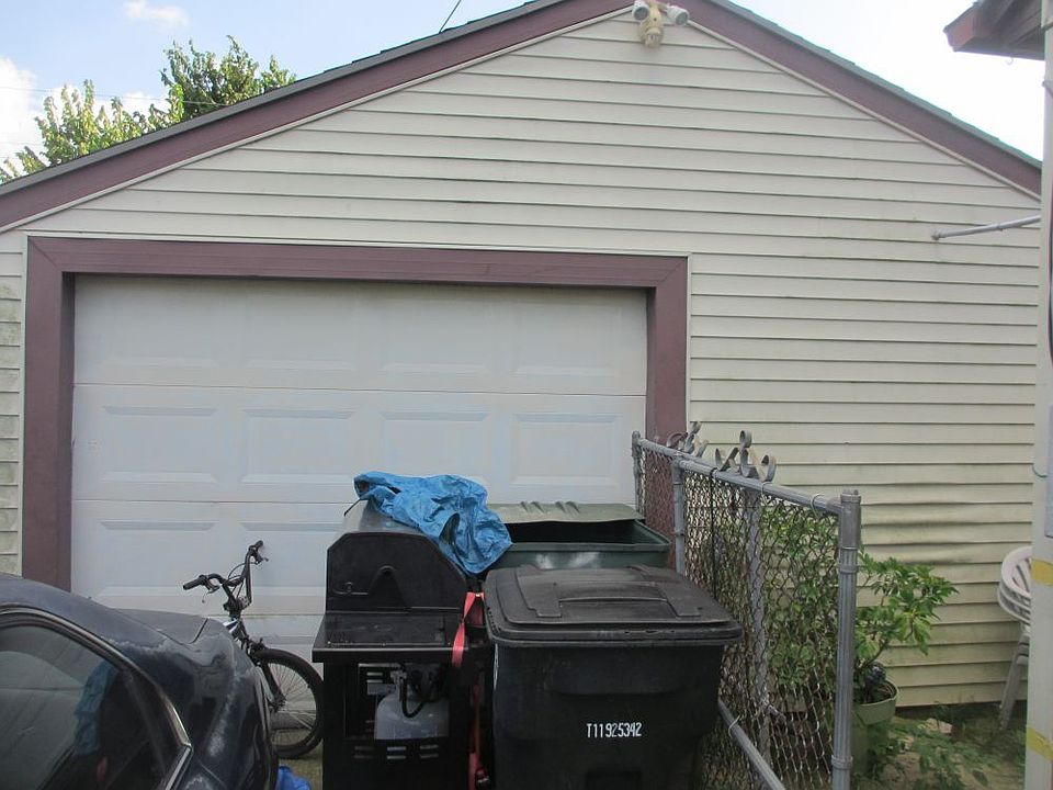 2nd image of 4802 Celtic Dr
