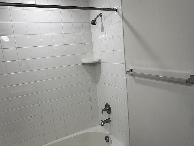 3405 Carnaby St — Photo 8