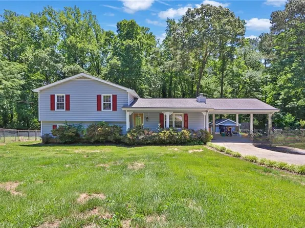 1440 Beechwood Cir, Lawrenceville, GA 30046