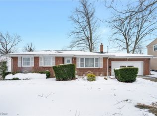 3847 Daytona Dr, Youngstown, OH 44515