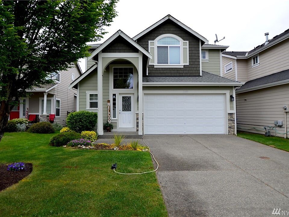 1st image of 11605 183rd St E
