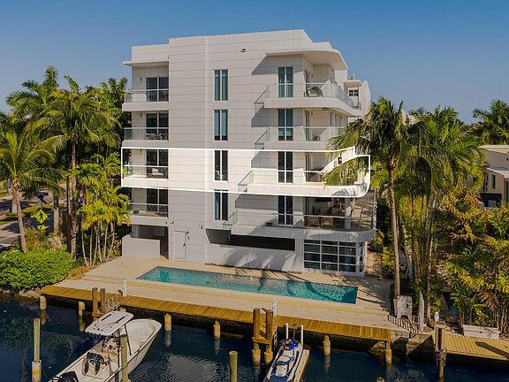 3rd image of 1760 E Las Olas Boulevard #300