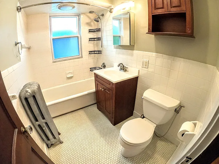 22 Roseway St #2 — Photo 8