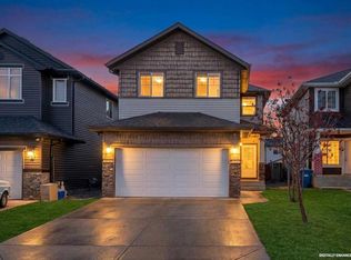 34 E Saddlecrest Cres NE, Calgary, AB T3J0C6