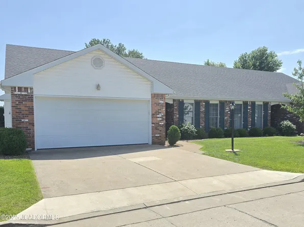 4036 Cambridge Cir, Jefferson City, MO 65109