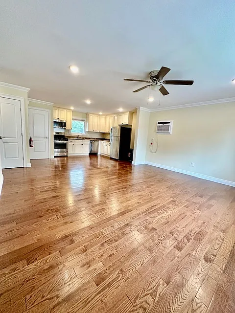 2 bed, $2,600 — Photo 3