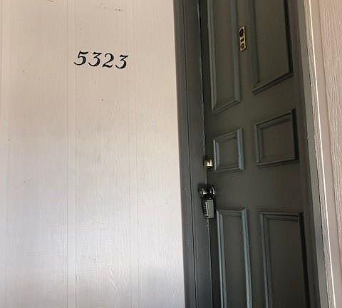 3rd image of 5323 Dunmore Dr