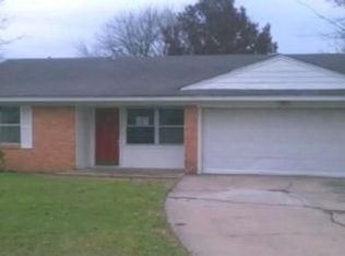 201 SW Murphy Rd, Burleson, TX 76028