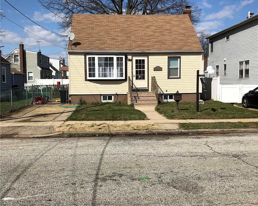 1st image of 1654 Estelle Ave