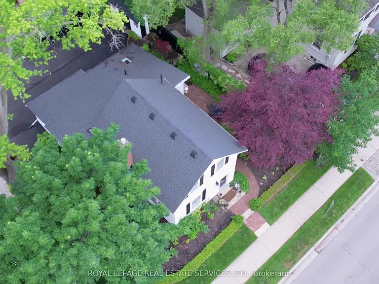 124 Chisholm St — Photo 45
