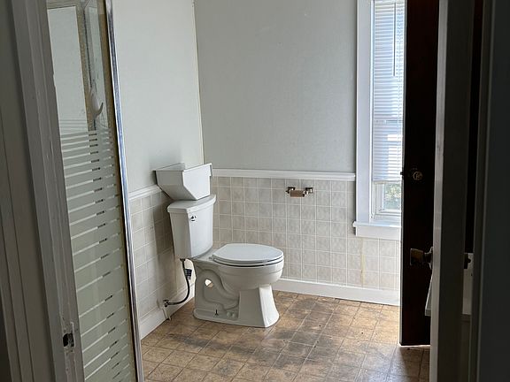 Brand new never used Toilet
