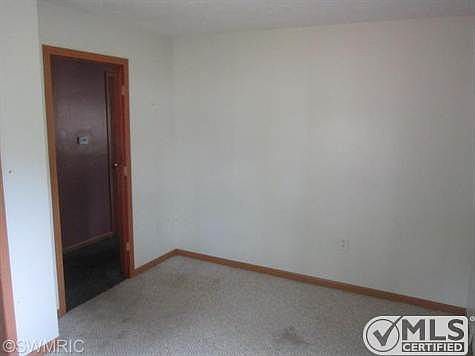 5th image of 5550 E Jefferson Ave