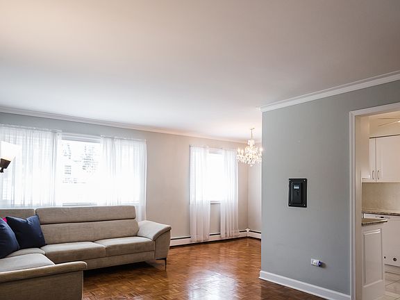 5th image of 2920 N Harlem Ave APT 2F