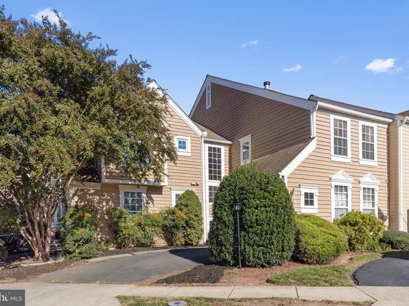 21102 Crocus Ter, Ashburn, VA 20147