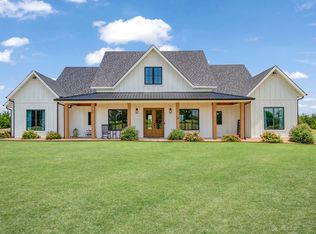 1722 County Road 15160, Blossom, TX 75416