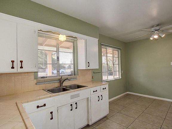 4th image of 1210 E 2nd Pl