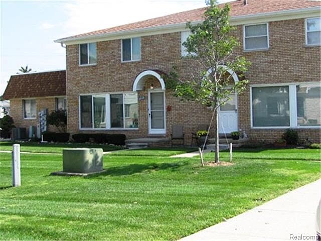 1st image of 37629 Garden Ct #101