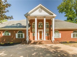 12100 Ganesh Ln, Chester, VA 23836