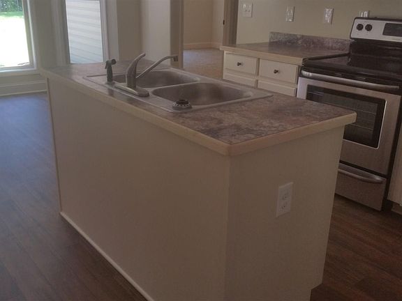 5th image of 1676 Deer Creek Ln