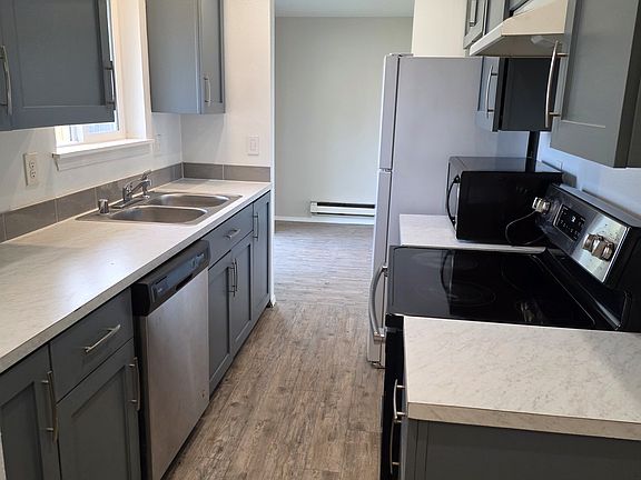 2nd image of 14113 8th Avenue Ct E