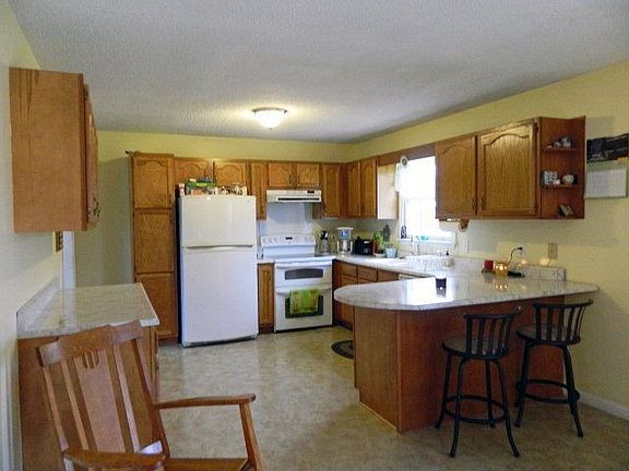 5th image of 26212 Beech Cir