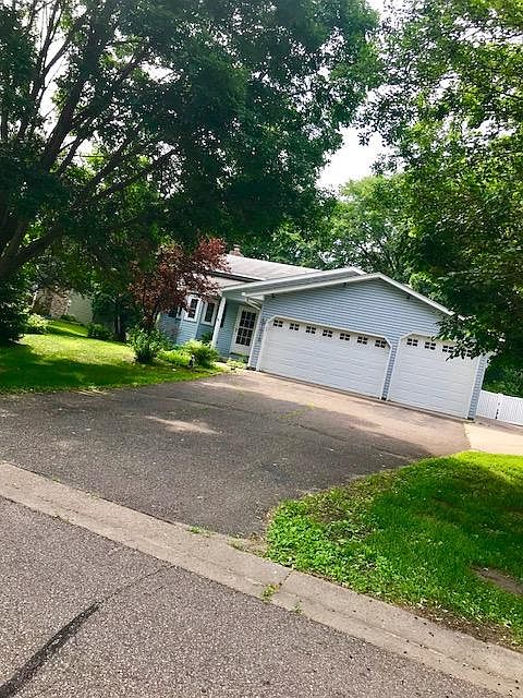 1st image of 1818 124th Ln NE