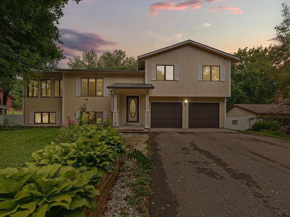 1st image of 751 Lathrop Dr