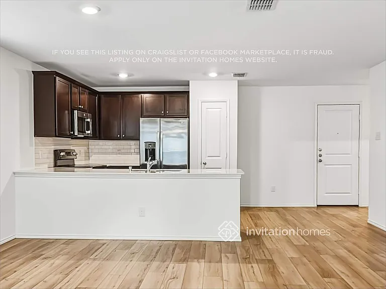 1304 Haymarket Rd — Photo 8