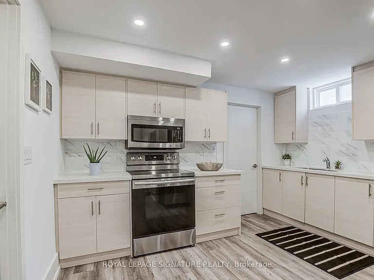 36 Roxaline St #BASEMENT — Photo 20