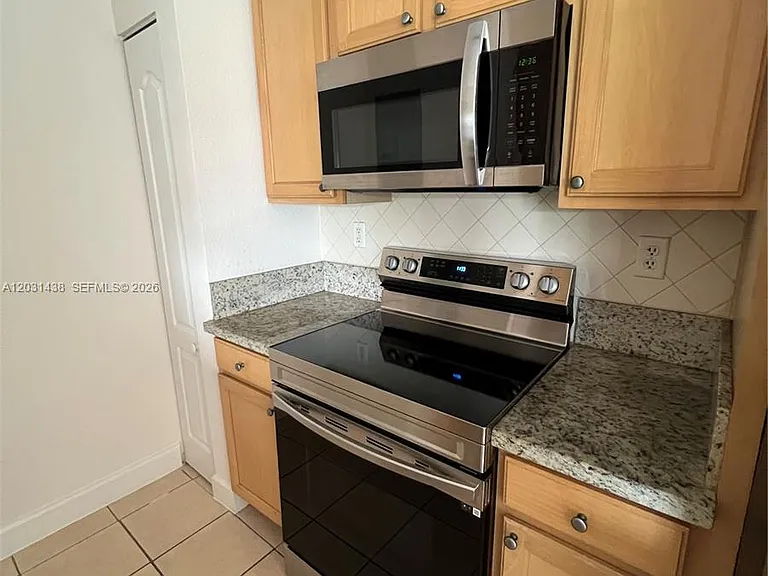 6001 SW 70th St #545 — Photo 3