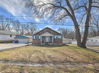 4009 Bayview Dr, Decatur, IL 62521