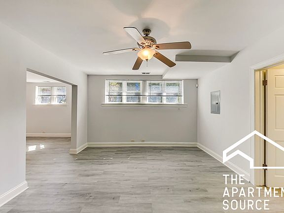 4th image of 3439 N Lakewood Ave #G
