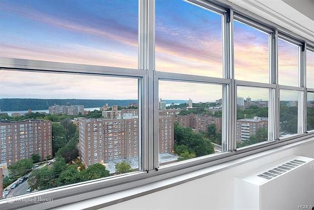 2nd image of 555 Kappock St APT 21A