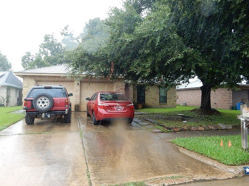 1st image of 8715 Kirkmont Dr