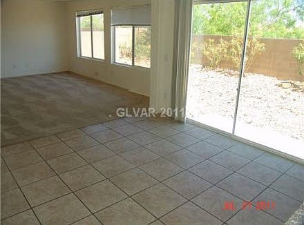3rd image of 5320 Las Cruces Heights St