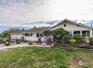 100 Victoria View St, Sequim, WA 98382