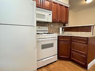 32-58 44th St #1B, Astoria, NY 11103