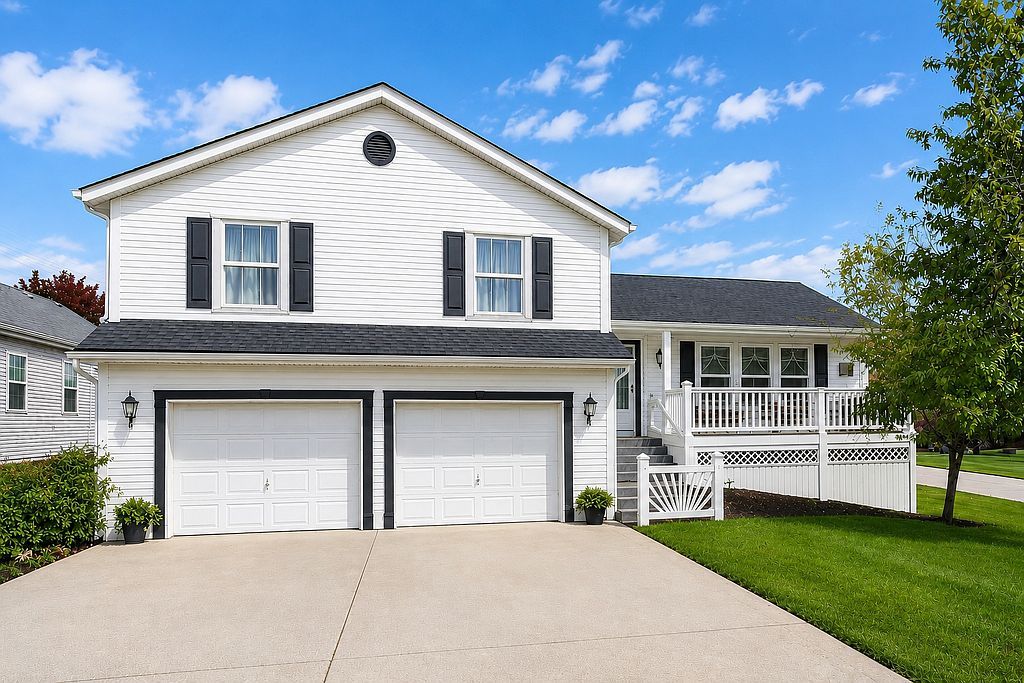 1301 Fox Run Trl - Property Image