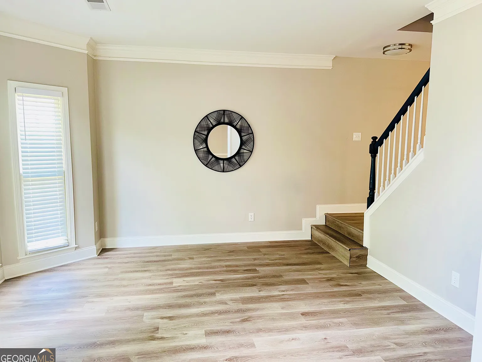 4 bed, 2.5 bath, 2607 sqft, $2,950 — Photo 4