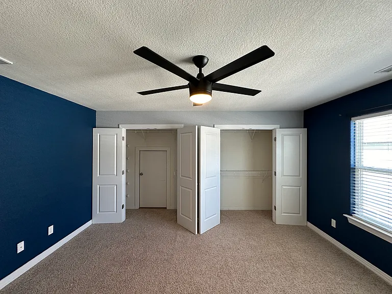 2212 Martlet Ln — Photo 31
