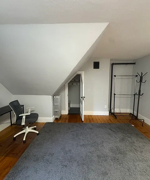 56-58 Cedar St #2 — Photo 8