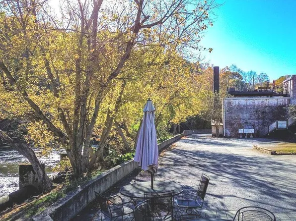 585 White Cir APT 17, Athens, GA 30605