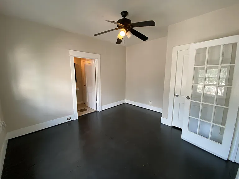 512 Branard St #A — Photo 9
