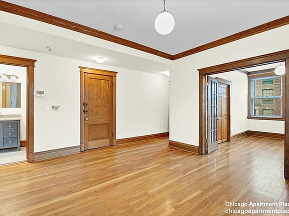 3rd image of 3600 N Hermitage Ave APT 2