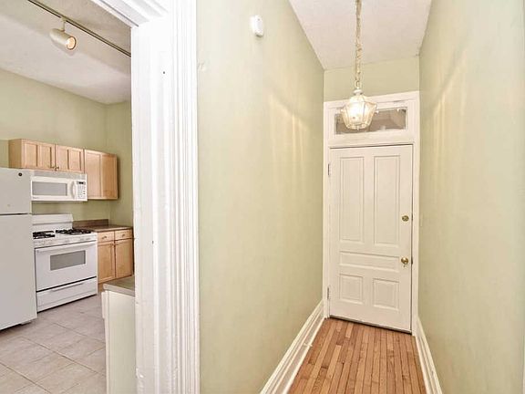 4th image of 4910 Eastern Ave