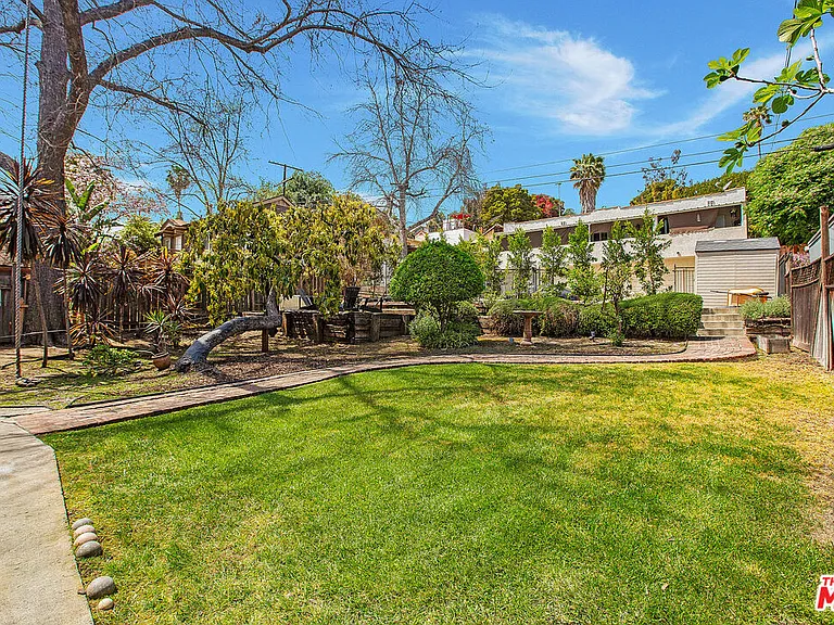 1421 N Alvarado St — Photo 29