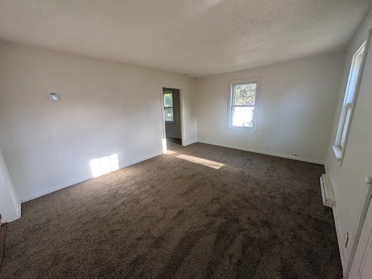 3 bed, 1160 sqft, $1,500 — Photo 3