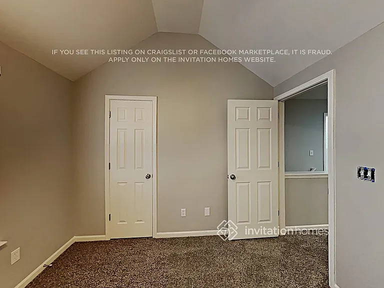 904 Grass Hollow Ct — Photo 13