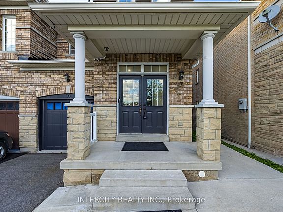 3rd image of 50 Royal Vista Rd